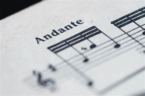 andante music meaning: What does the slow pace of andante music convey to us?